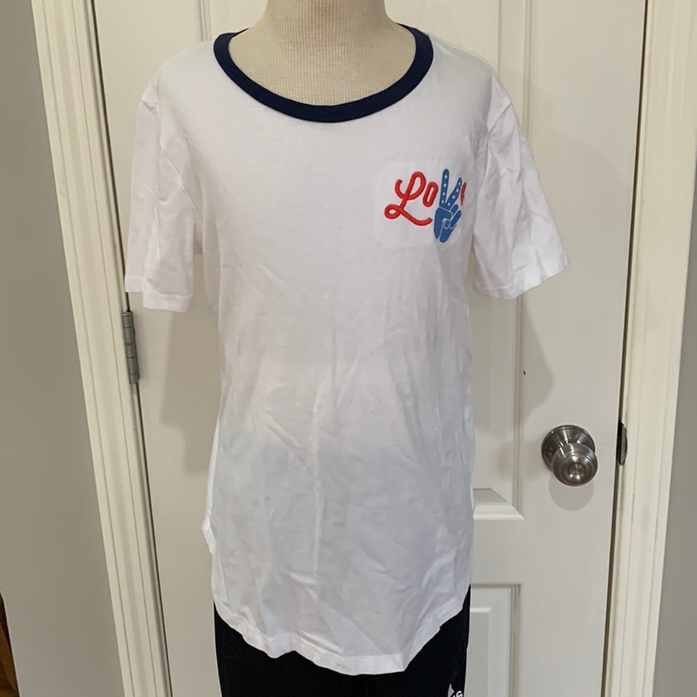 White Old Navy t shirt with Navy trim collar, size youth XL